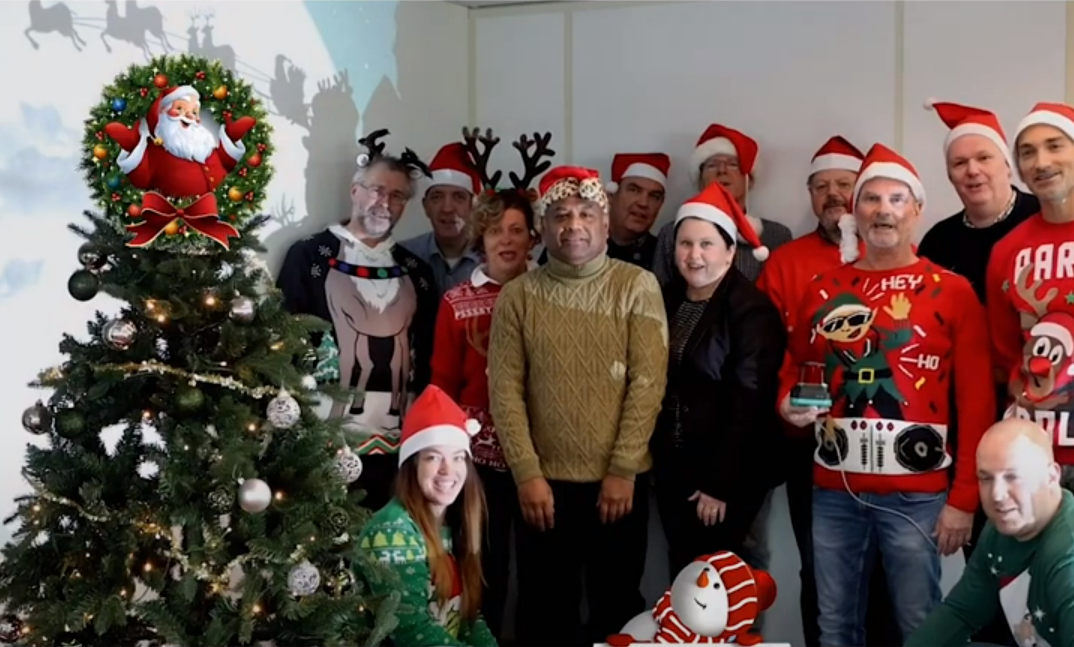 Video mit Weihnachtsgrüßen von den Pepperl+Fuchs Kolleginnen und Kollegen weltweit